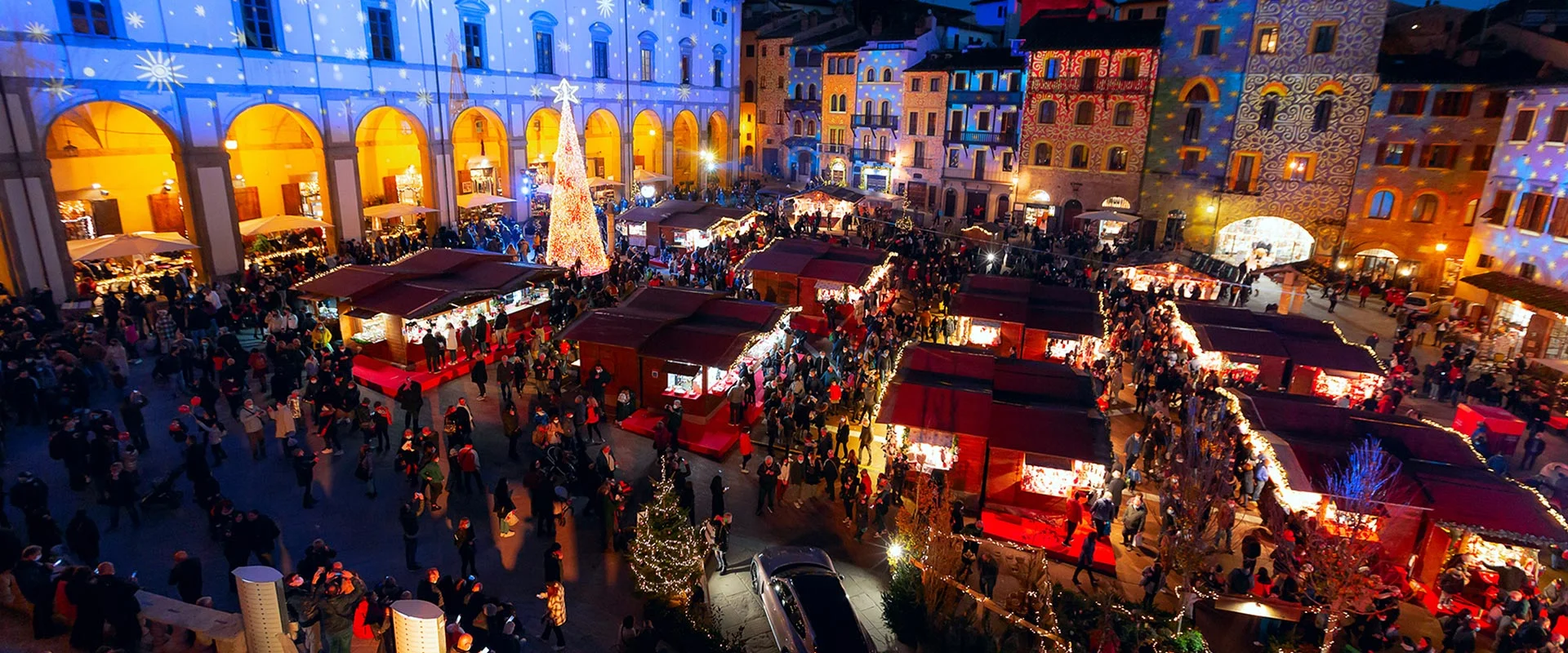 Villaggio tirolese Arezzo Piazza Grande Natale